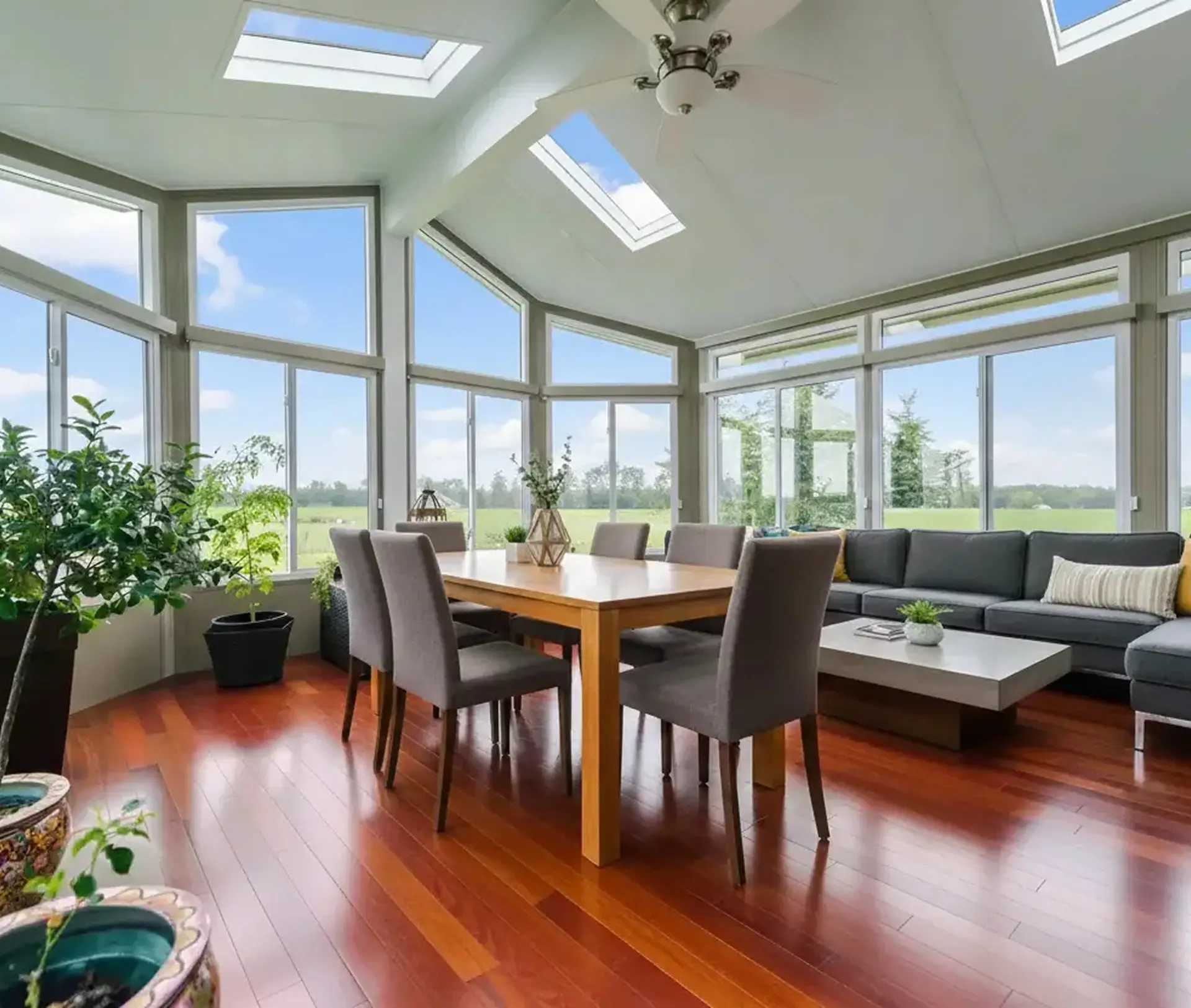 Dinstinctive-Sunrooms-Sunrooms-Project01
