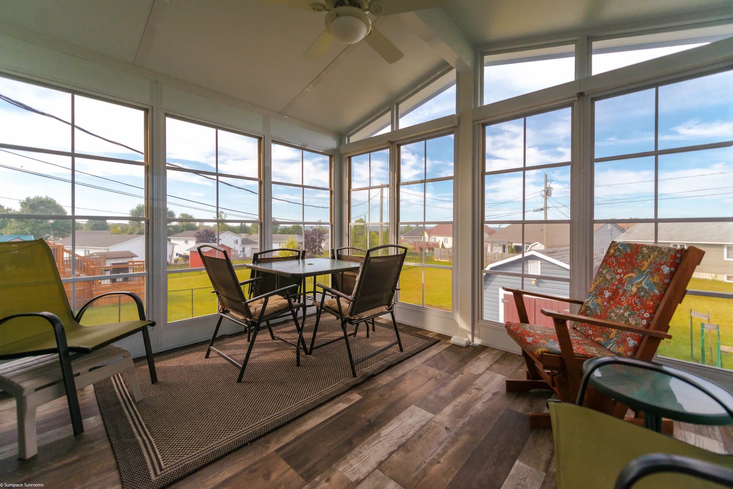 Sunspace Distinctive Sunrooms, sunroom contractor in Greater Fredericton Area and Central New Brunswick